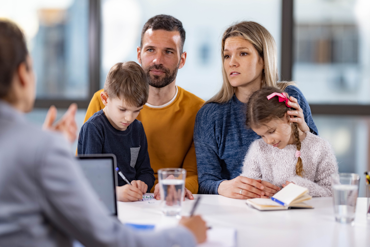 Besondere Hilfen, Eltern und ihre Kinder, Familienberatung